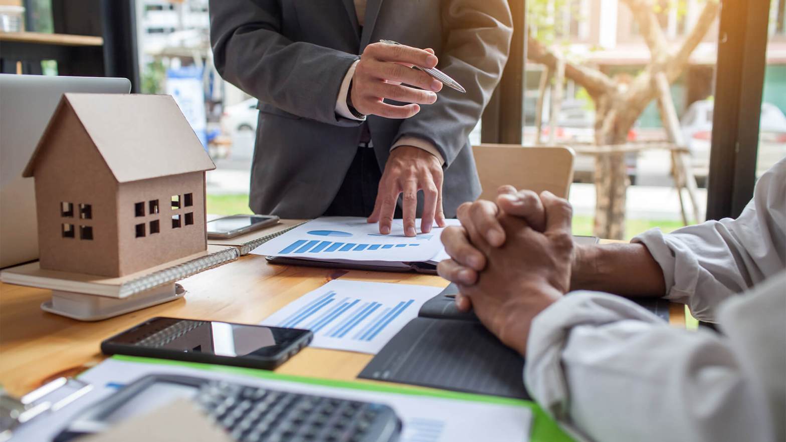 business lawyer in Auckland